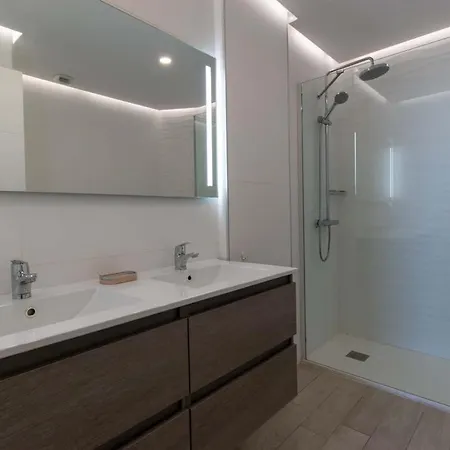 Ocean Garden 1 - Two Bed With Sea View * Playa Paraiso