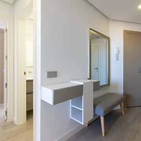Ocean Garden 1 - Two Bed With Sea View Apartman