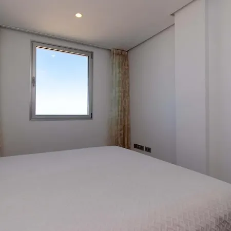 Ocean Garden 1 - Two Bed With Sea View *